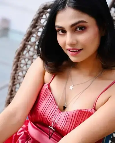 Escort Service Saharaganj
